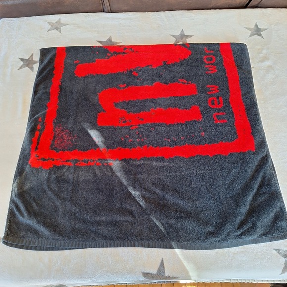 Vintage 90's NWO Wrestling Beach Towel Jay Franco New World Order Black Red - Picture 9 of 10